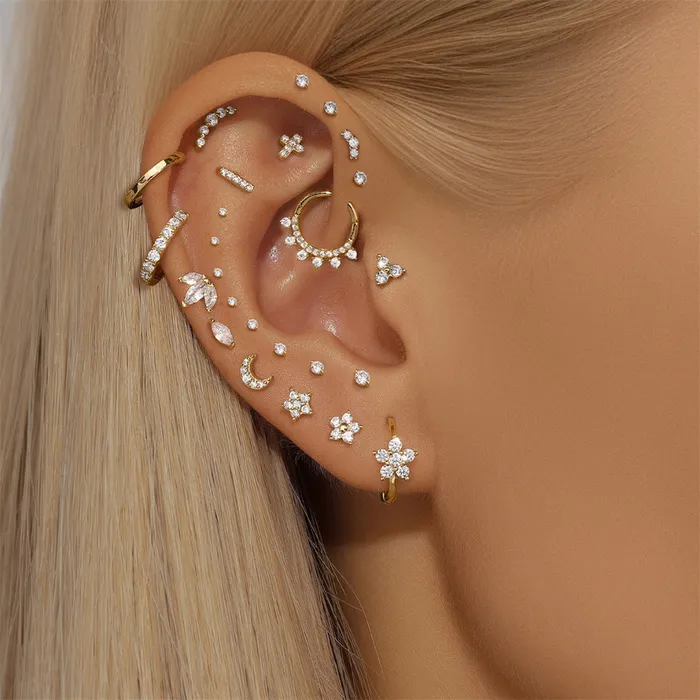 Trendolla Jewelry Earrings 14k GOLD Triangular Diamond Gold Huggie Earrings