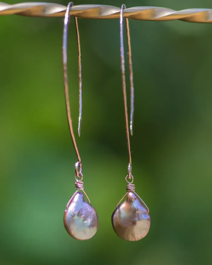 Vida Jewelry Designs Earrings Rose Gold Filled Taupe Modern Pearl Earrings