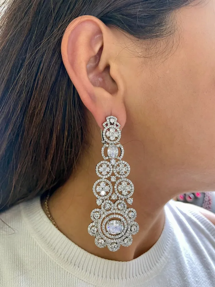 PRERTO ECOMMERCE PRIVATE LIMITED Necklaces Statement Circular Detailed Dimonte Diamond Necklace Set