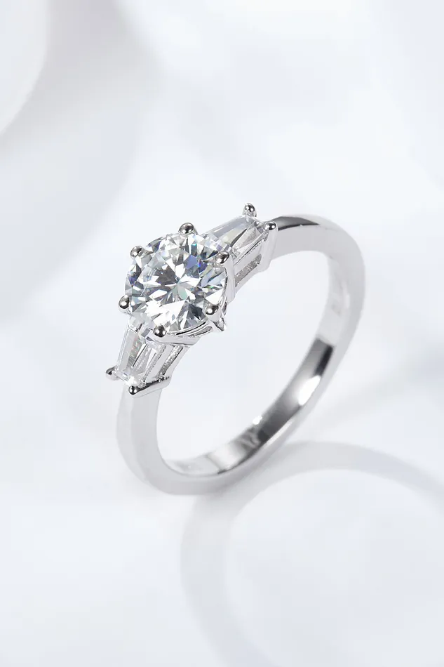 Trendsi Loyal Love 1 Carat Moissanite PlatinumPlated Ring Rings