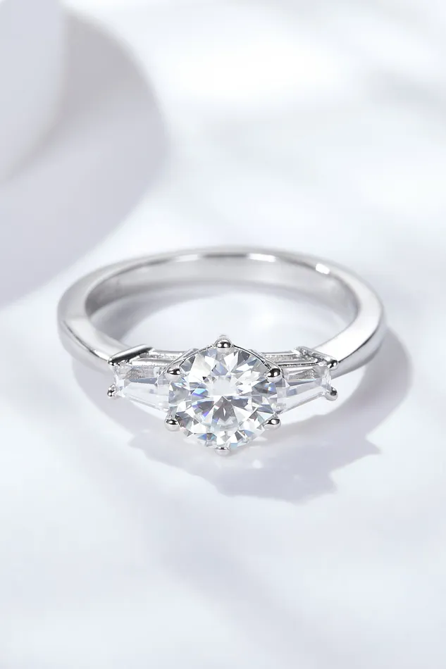 Trendsi Loyal Love 1 Carat Moissanite PlatinumPlated Ring Rings