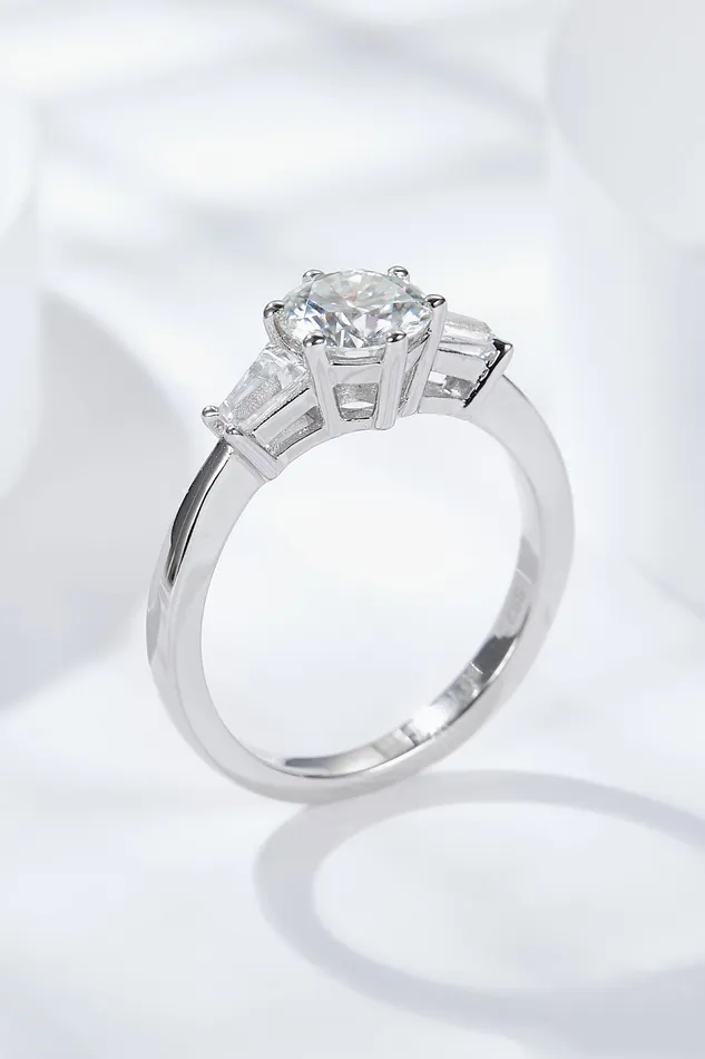 Trendsi Loyal Love 1 Carat Moissanite PlatinumPlated Ring Rings