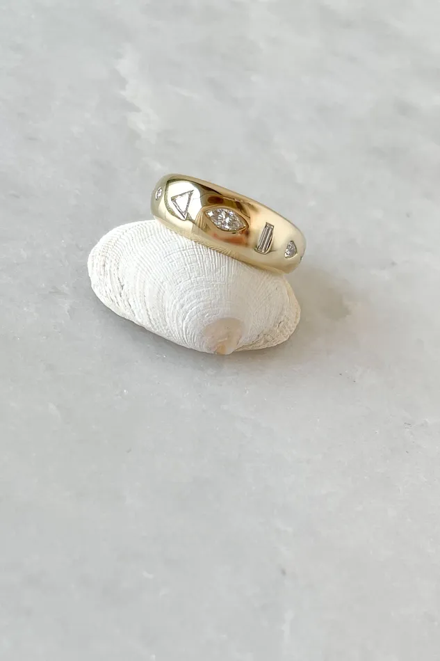 LEO BLACK Rings Cosmic Dance Ring