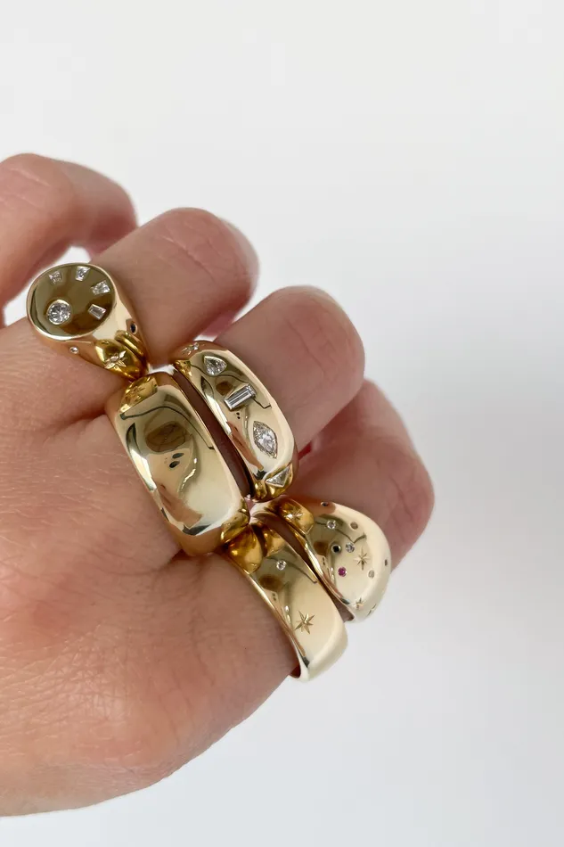 LEO BLACK Rings Cosmic Dance Ring